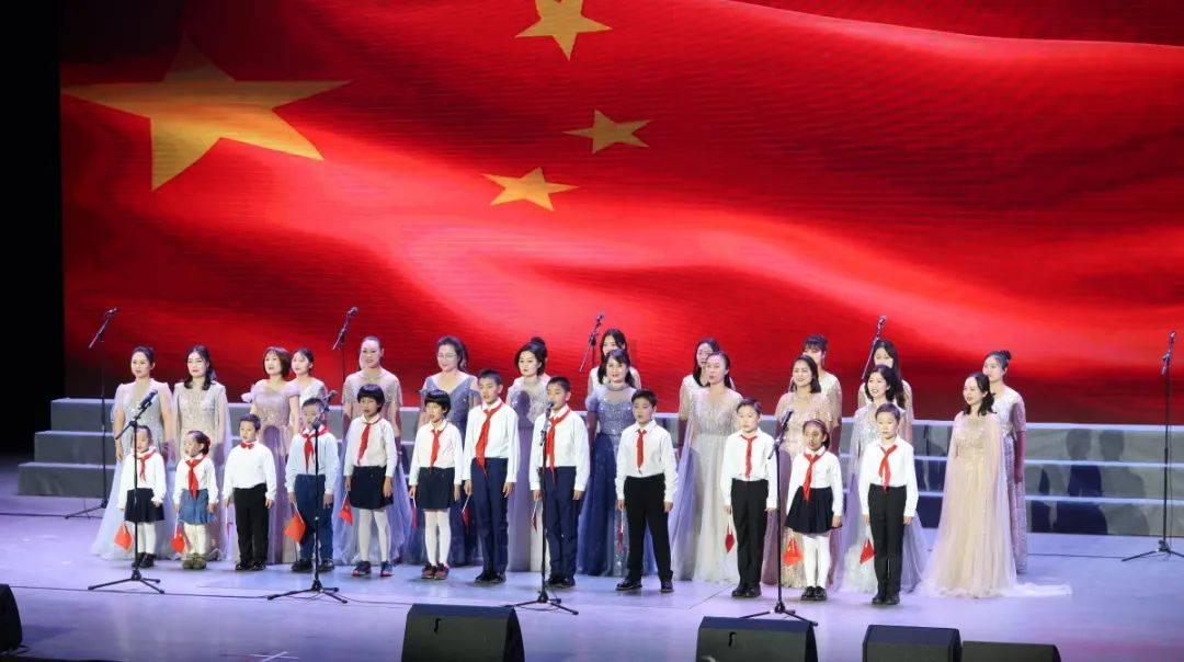 探索知识,畅游猫交配时,为什么叫声凄惨?公猫为什么要咬母猫的后颈?问答平台