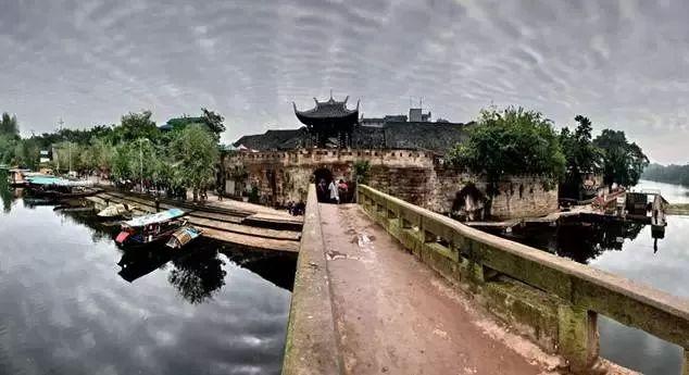 当你的能力撑不起野心时，我们首先要做的是什么？游戏画面